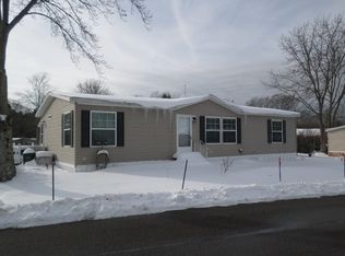 1520 Pinegrove Way, Erie, PA 16509