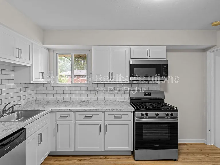 1149 Walker Ave — Photo 6