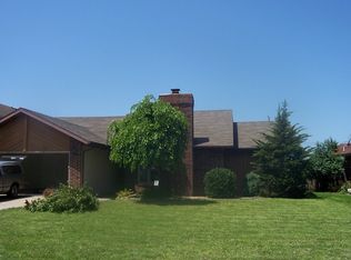 3625 S Parklane Ave, Springfield, MO 65807
