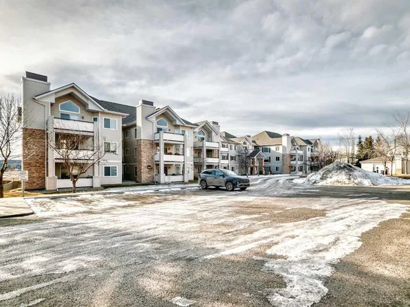 7451 Springbank Blvd SW #2304, Calgary, AB T3H 4K5