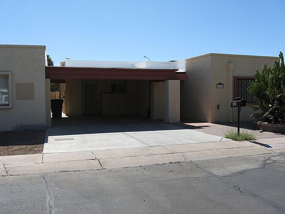 2nd image of 1759 N Terrace Cir