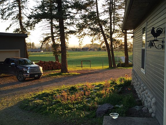 3rd image of 35359 Timberlane Rd