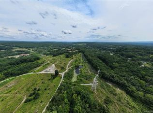 587 Traver Rd #653, Pleasant Valley, NY 12569