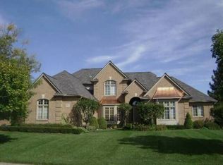 53992 Sutherland Ln, Shelby Township, MI 48316