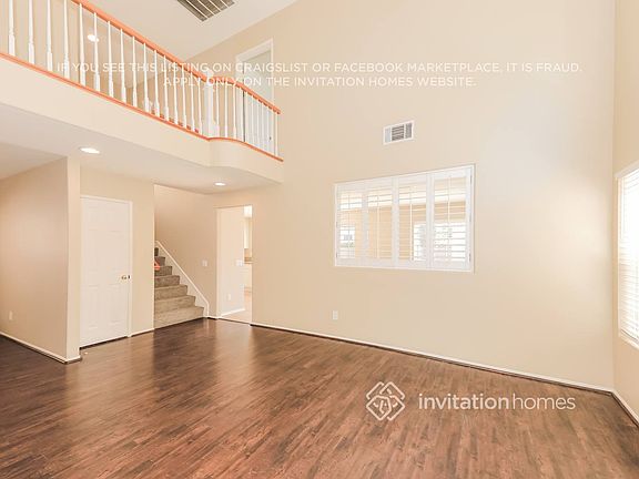4th image of 26849 Maple Glen St