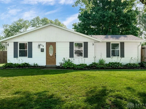 212 Tulip Dr, Dayton, OH 45449
