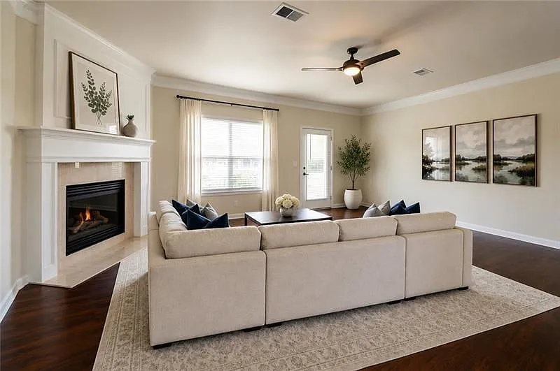 2 bed, 2.5 bath, 1550 sqft, $2,500 — Photo 4
