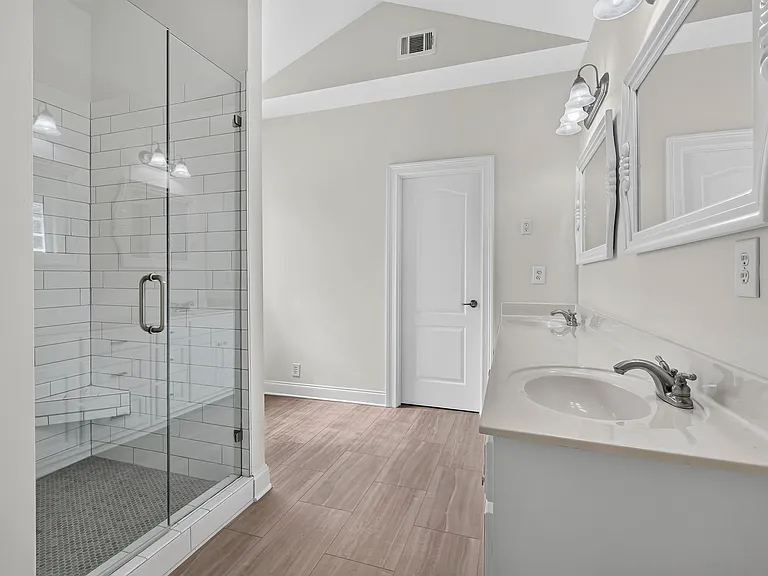 1081 Carriage Ridge Dr — Photo 33