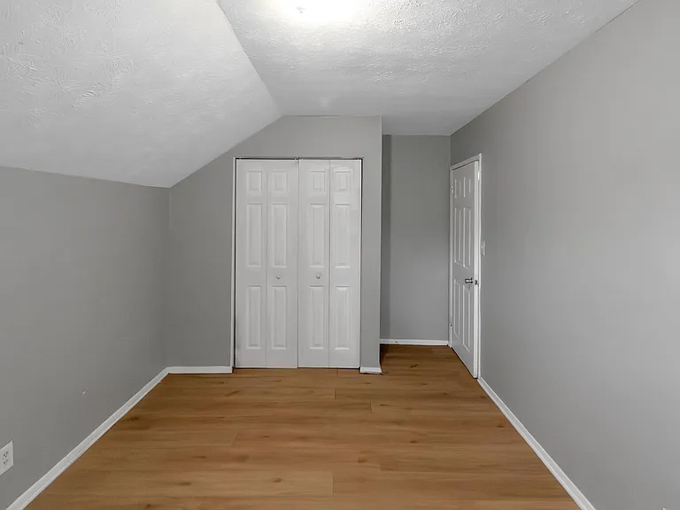 3325 Valley Bend Rd — Photo 29