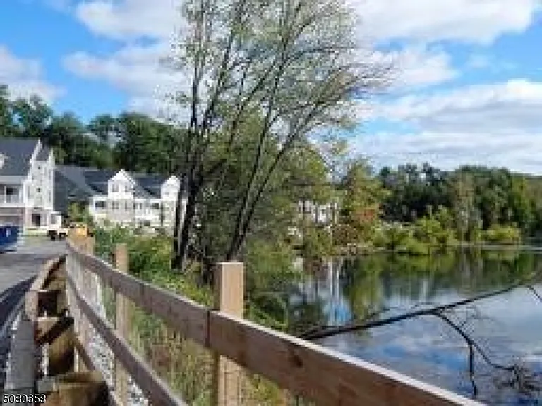 506 Waterview Ct #506 — Photo 9