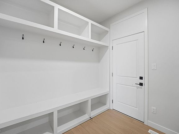 4th image of 94 Norwyck Way
