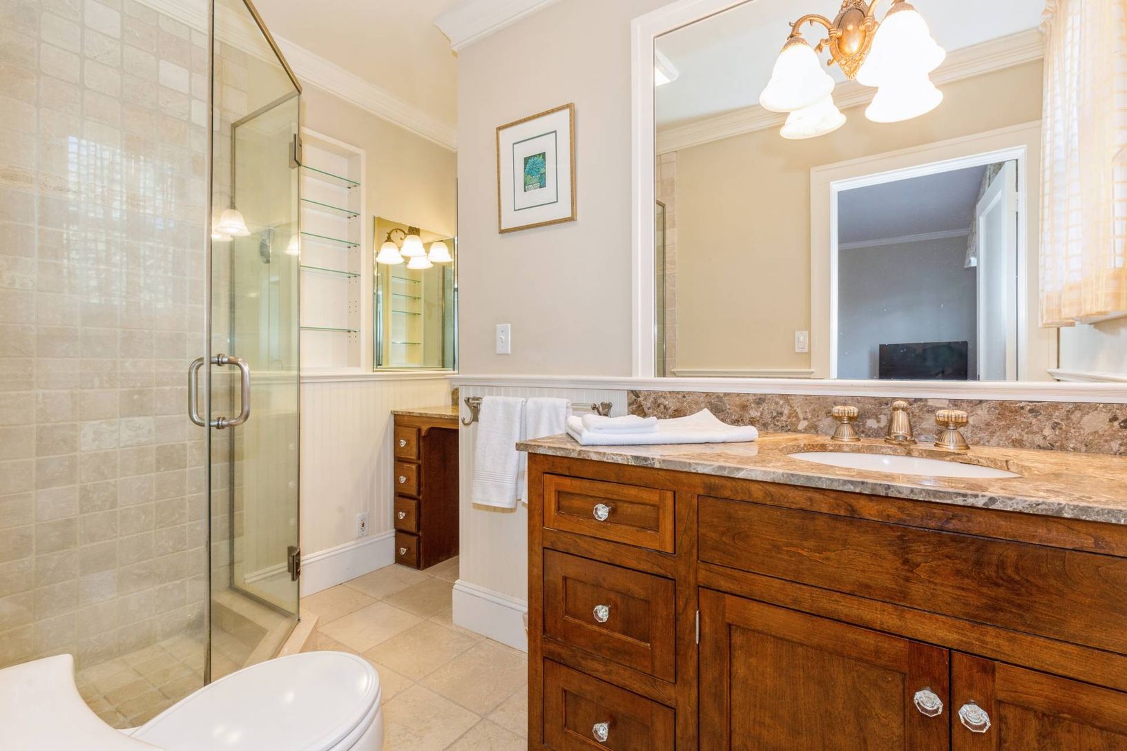  Primary Suite Full Bath - Upper Floor