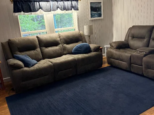 724 Lonesome Pine Rd, Bybee, TN 37713
