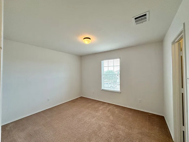 5304 Capricorn Loop — Photo 34