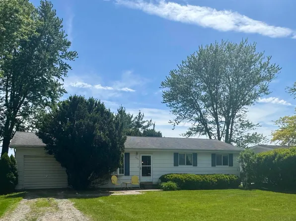 606 E Buchanan Ave, Fairfield, IA 52556