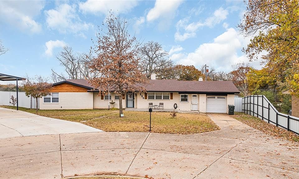 1st image of 118 Miller Dr