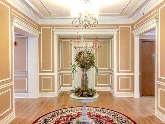 2nd image of 256 Franklin Ave APT 2D