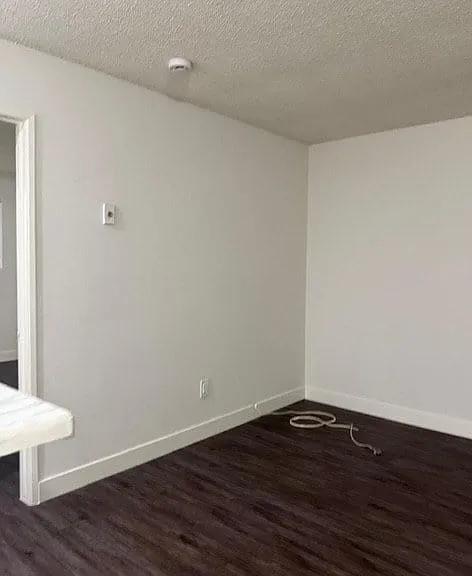 3624 Emerald St — Photo 6