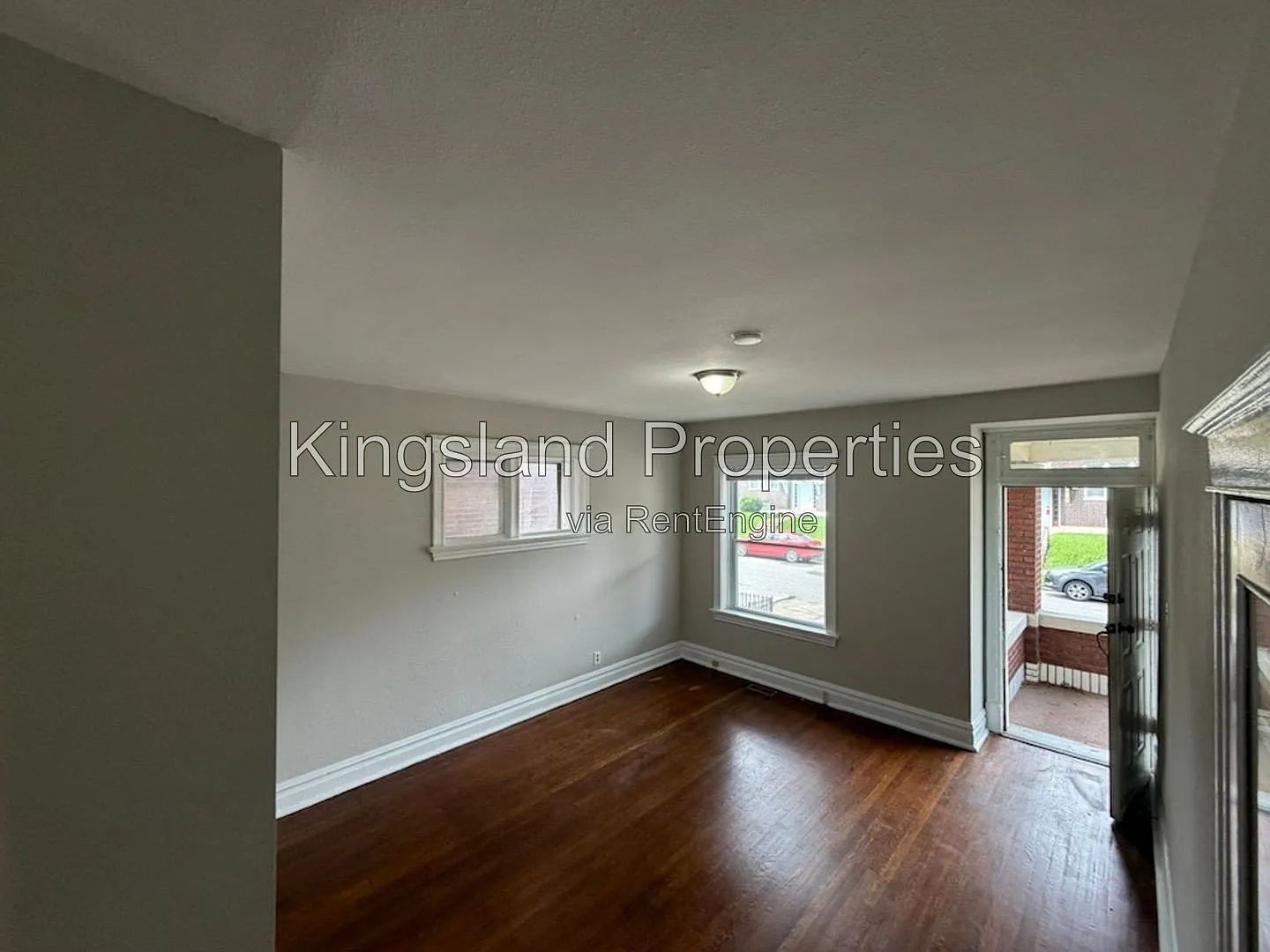 2 bed, 1.0 bath, 980 sqft, $1,000 — Photo 2