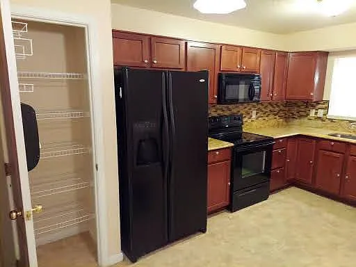 6293 Edgewater Dr — Photo 16