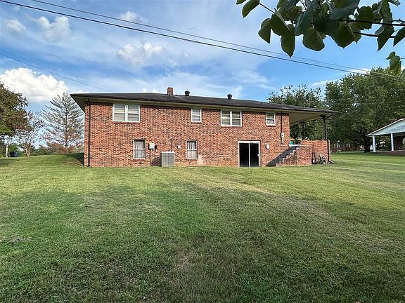4th image of 191 Patterson St