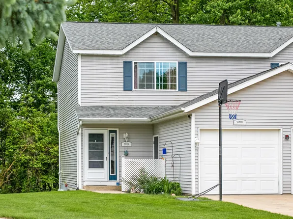 4010 Woodrush Ln NW, Comstock Park, MI 49321
