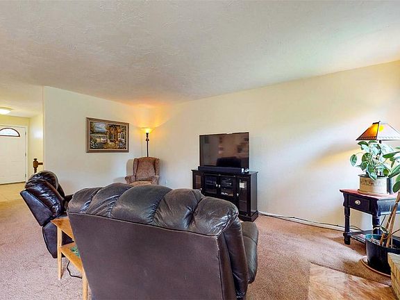 4th image of 3149 Oak Cir