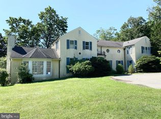 1260 County Line Rd, Wayne, PA 19087