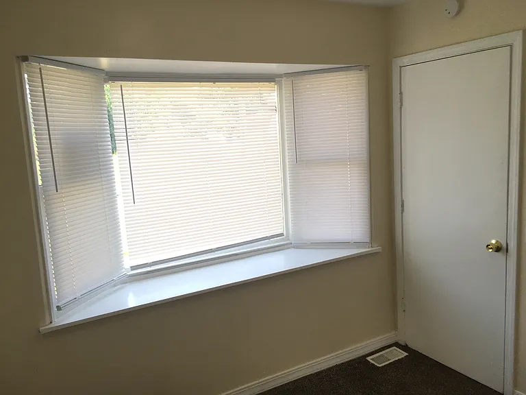 3159 Brown St — Photo 5