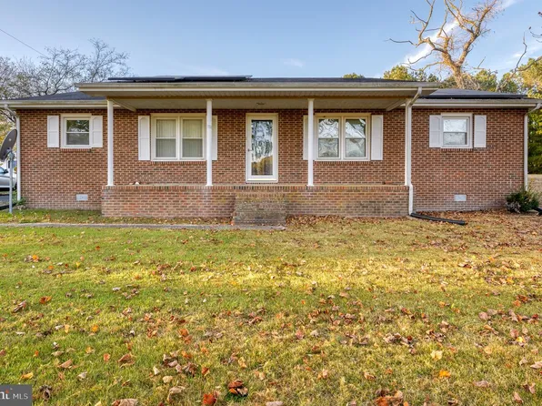 213 S Ross St, Snow Hill, MD 21863