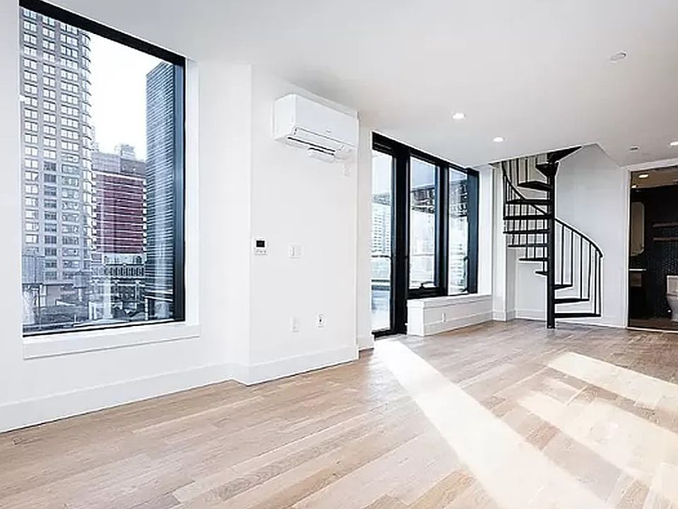 1st image of 260 Gold St #1202-13G