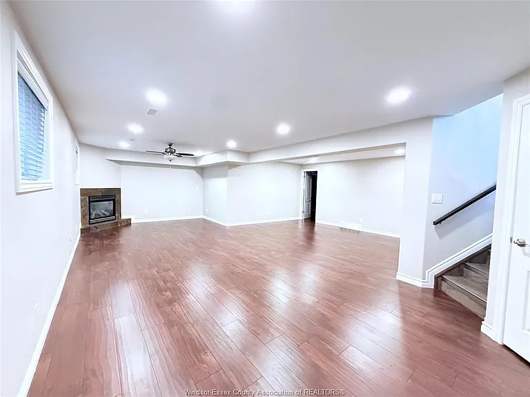 170 Diane Cres — Photo 19