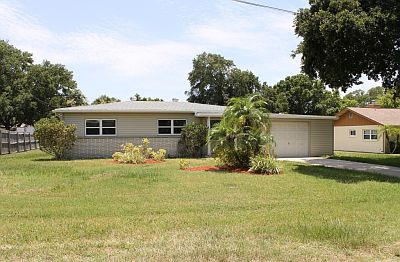 1st image of 14820 Pinecrest Dr