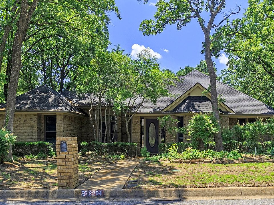1st image of 3204 Flintridge Ct