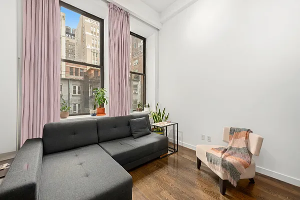 Sold by Compass | media 2