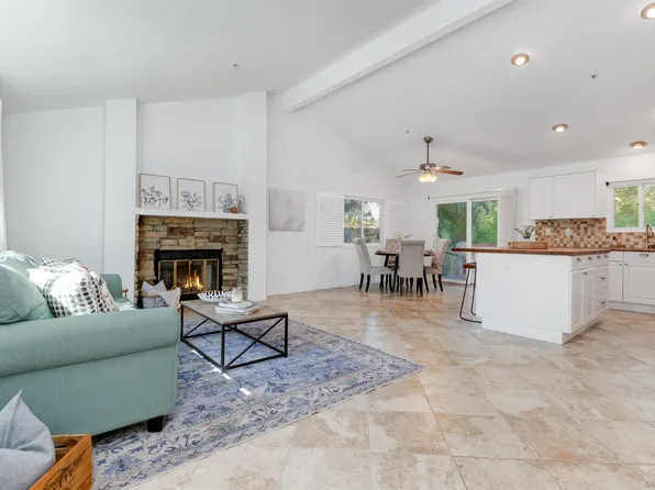 108 3/4 Hannalei Dr, Vista, CA 92083