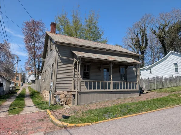 114 W Sheridan Ave, Somerset, OH 43783