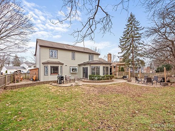 2nd image of 304 Patricia Ln