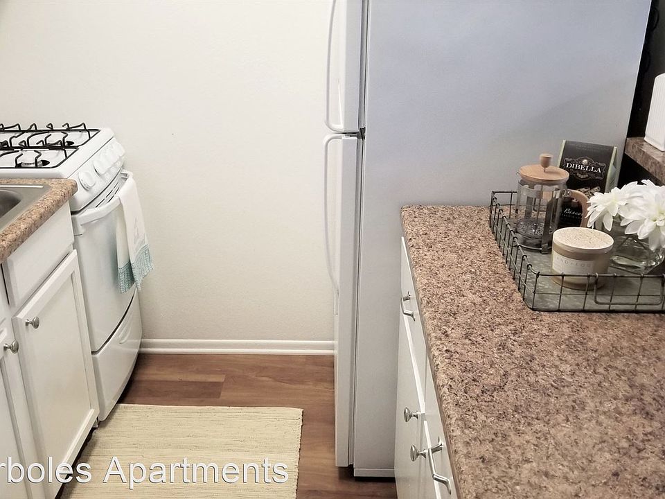 1st image of 11901 176th St APT 254