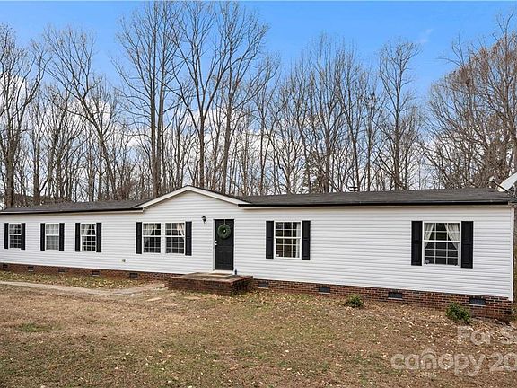 2nd image of 1193 Peppertree Dr