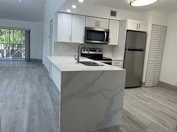 2nd image of 14142 SW 93rd Ln #14142