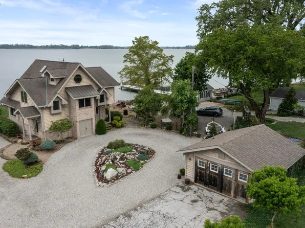 731 Cedar Point Rd, Sandusky, OH 44870