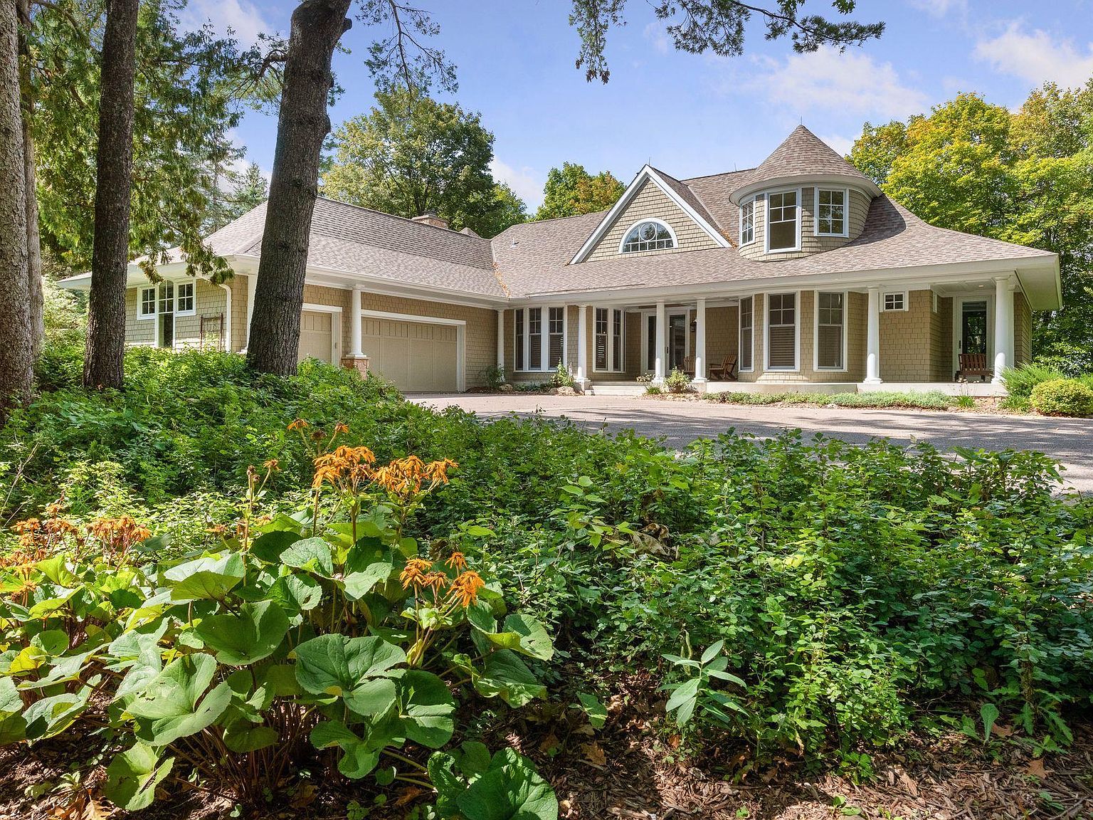 5840 Ridge Rd, Shorewood, MN 55331 Zillow