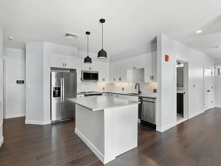 56 Auburn St #3 — Photo 5