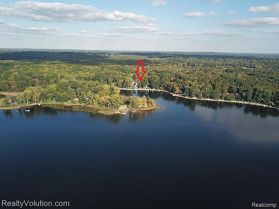 4th image of 5736 Silver Birch Rd