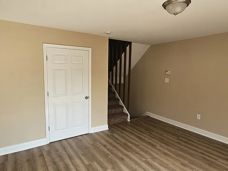 30X Hendrickson Ln #1 — Photo 5