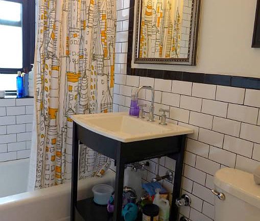 2nd image of 417 Grand St APT D406