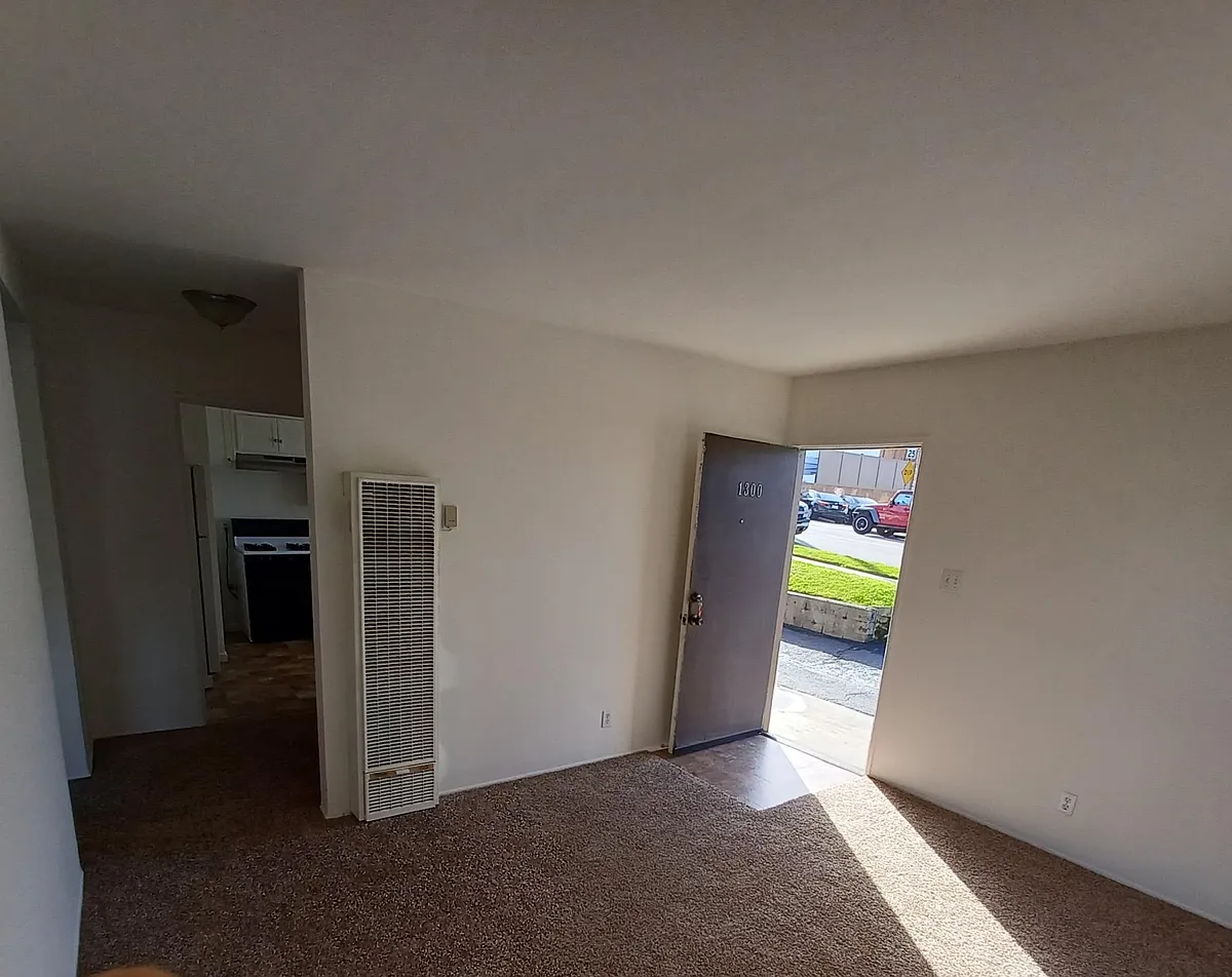 Building Photo - 1300 Manhattan Beach Blvd #1300