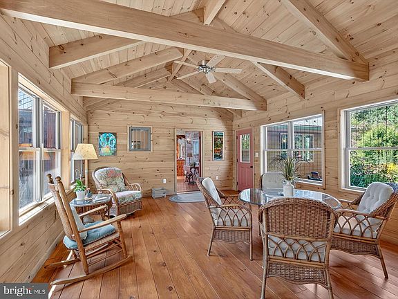 4th image of 1494 Mountain Rd