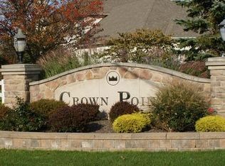 Crown Ridge Dr, Cuyahoga Falls, OH